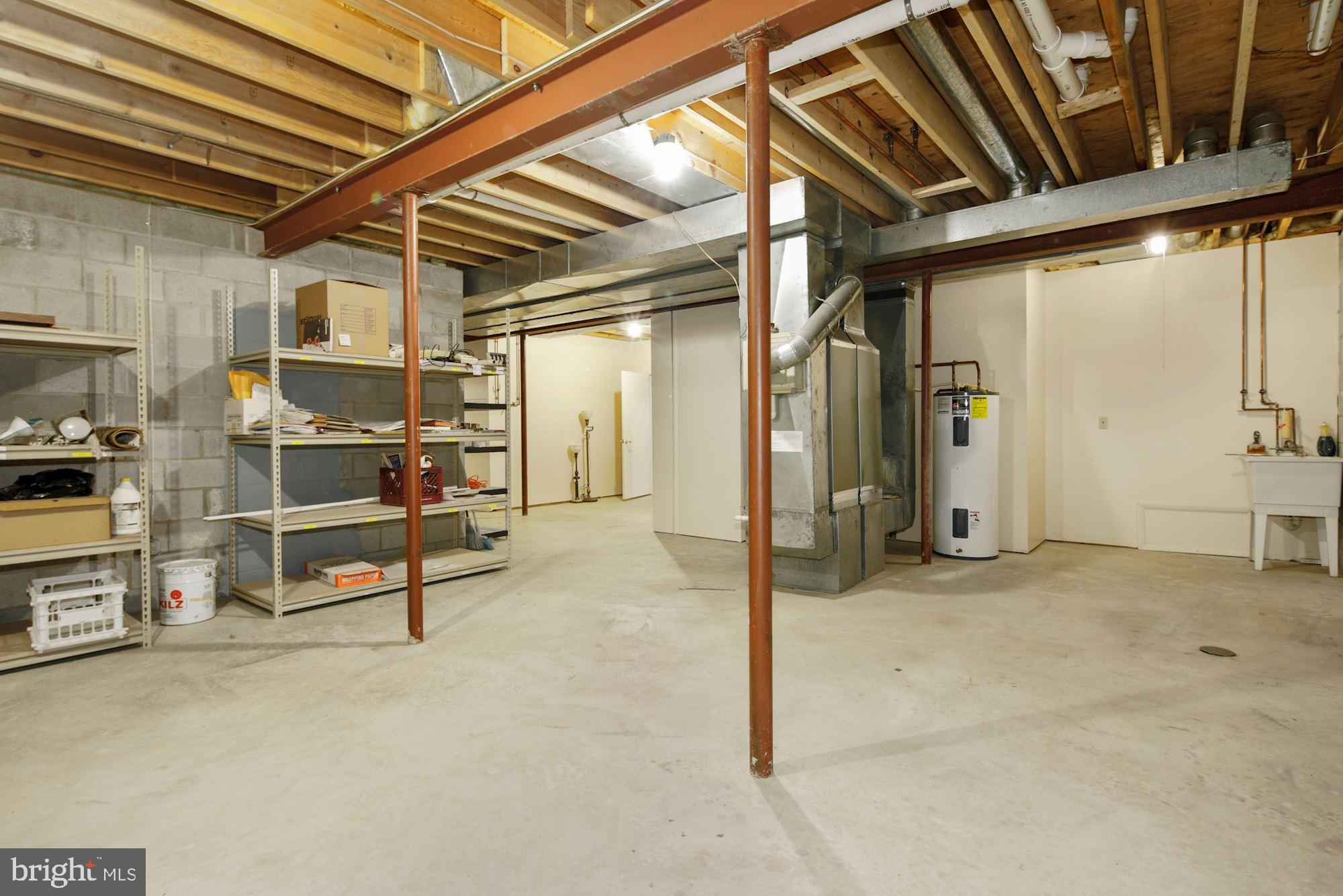 12320 Timber Grove Road Reisterstown, MD 21136 - Photo 30 of 34 Huge area for workshop, storage, gym...you decide!