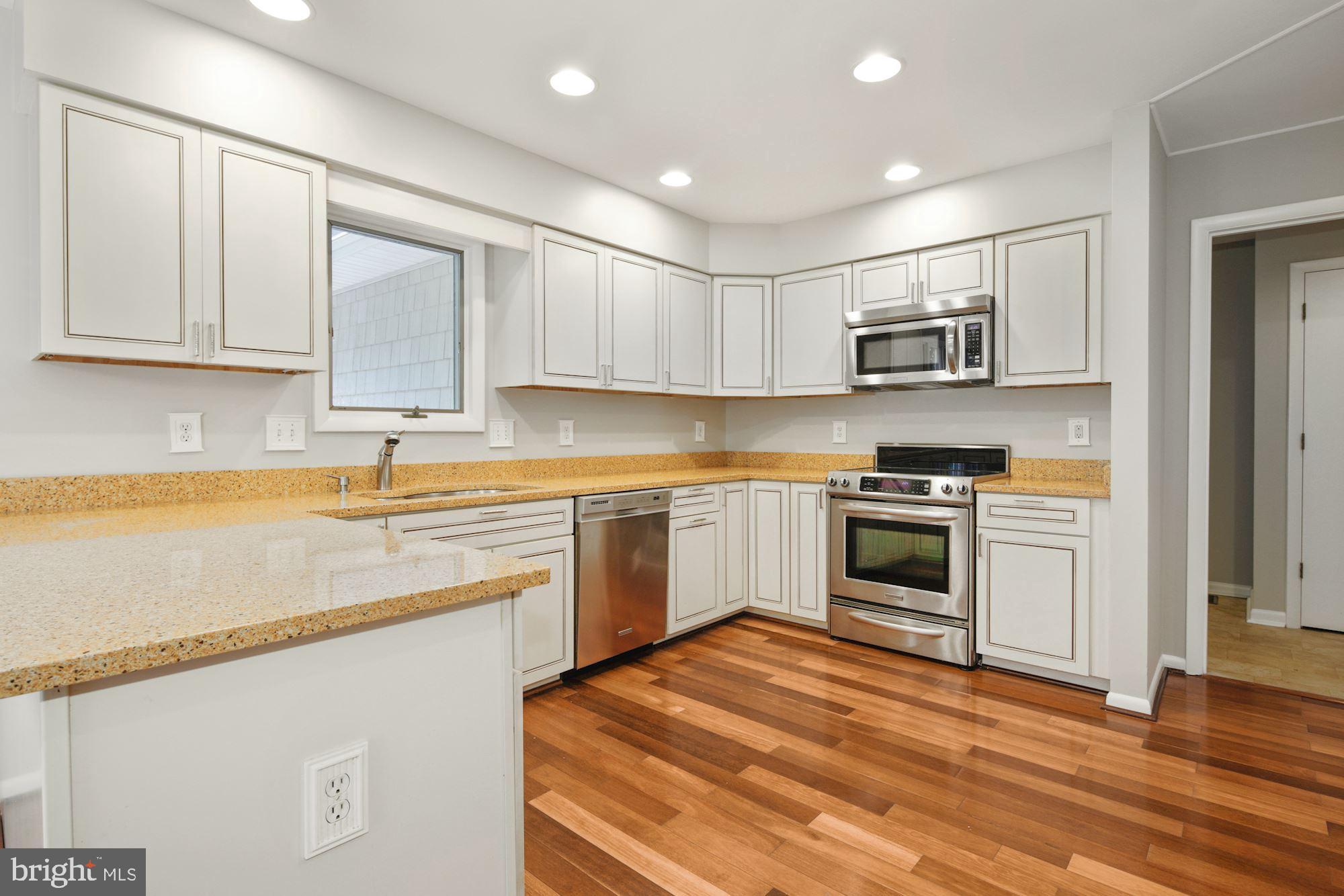 12320 Timber Grove Road Reisterstown, MD 21136 - Photo 10 of 34 Plenty of counter space