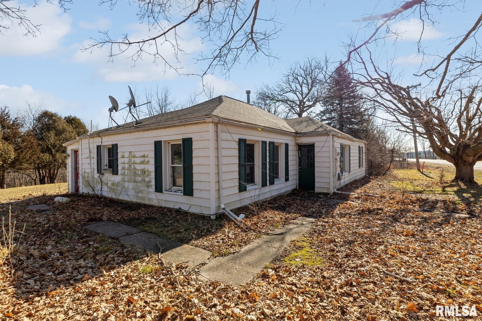 138 Highway 150 Alpha, IL 61413 - Photo 2 of 29