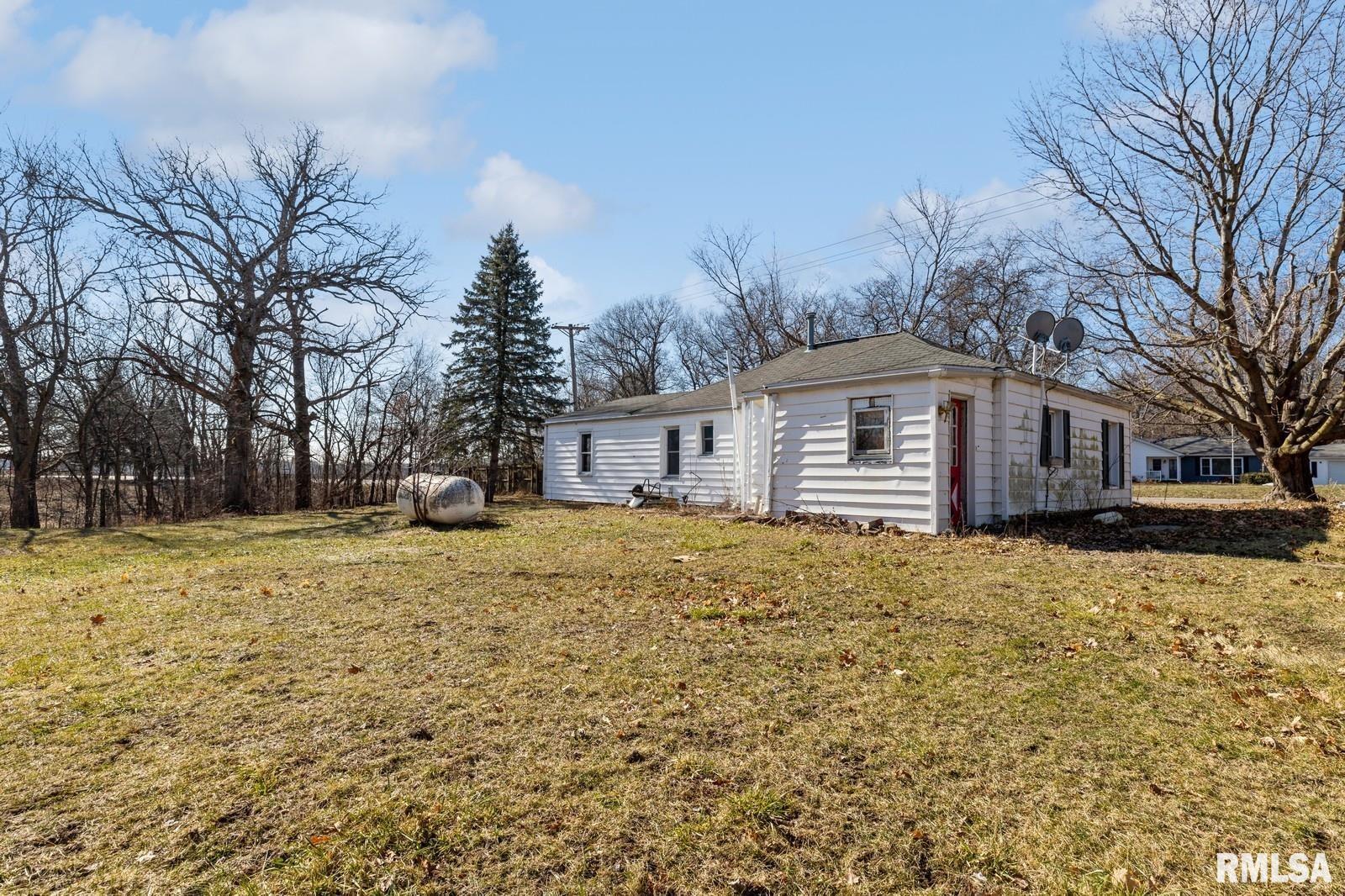 138 Highway 150 Alpha, IL 61413 - Photo 4 of 29