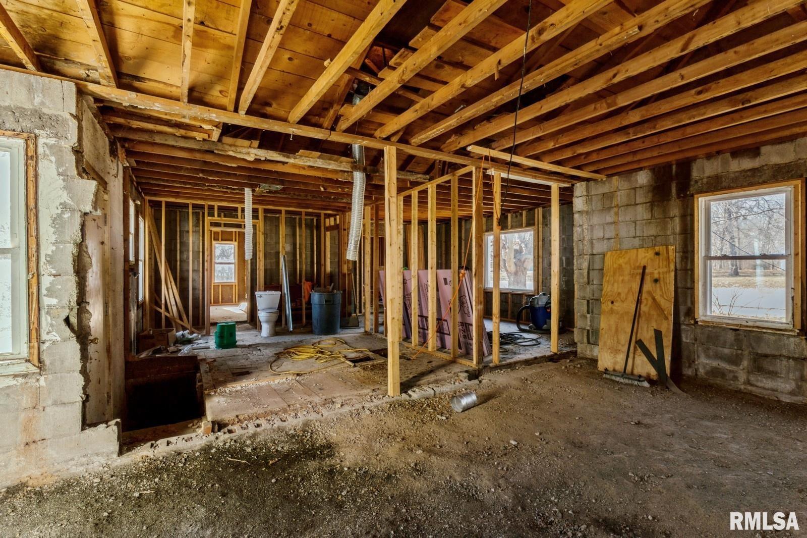 138 Highway 150 Alpha, IL 61413 - Photo 6 of 29