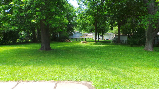 4 Greenbriar Road Montgomery, IL 60538 - Photo 4 of 16