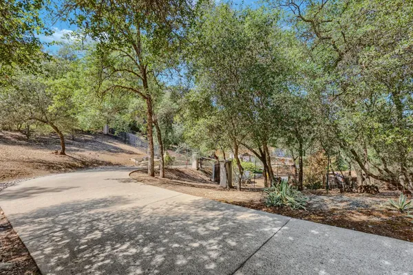 $950,000 | 1330 Lower Lake Drive, Placerville, CA 95667