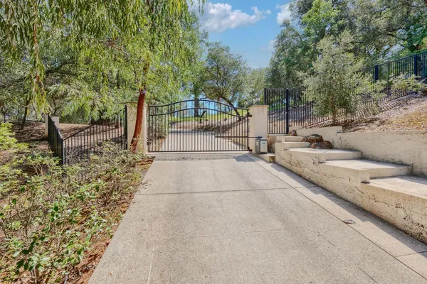 $950,000 | 1330 Lower Lake Drive, Placerville, CA 95667