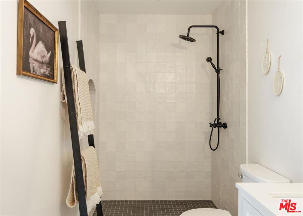 3448 Ferncroft Road Los Angeles, CA 90039 - Photo 17 of 34