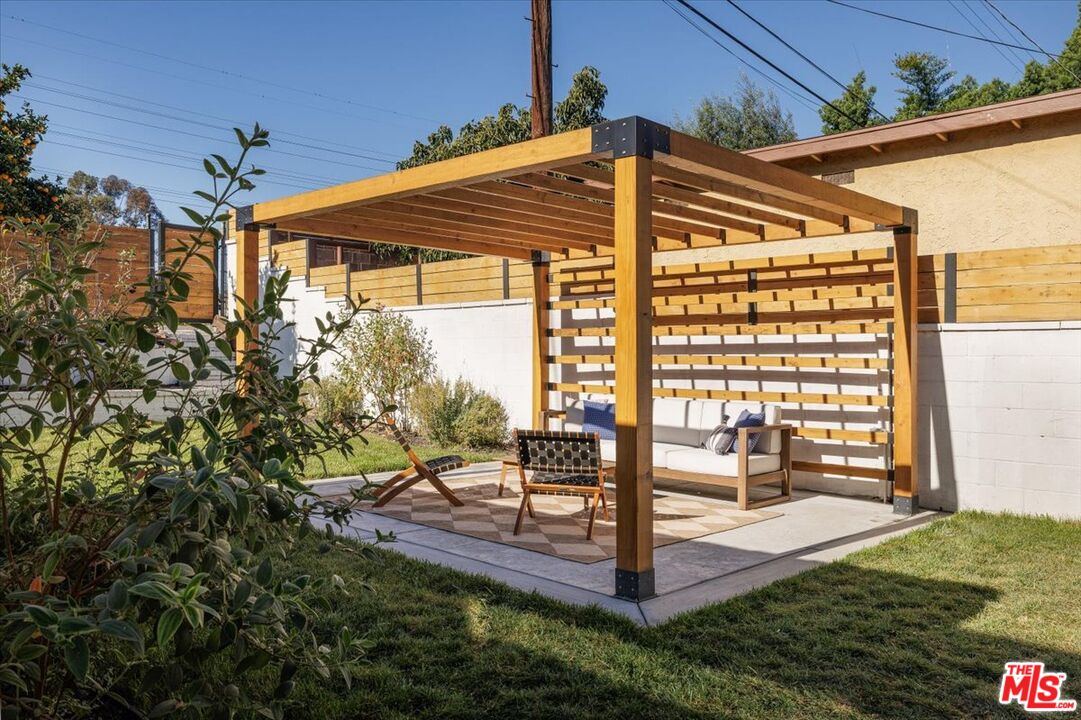 3448 Ferncroft Road Los Angeles, CA 90039 - Photo 26 of 34