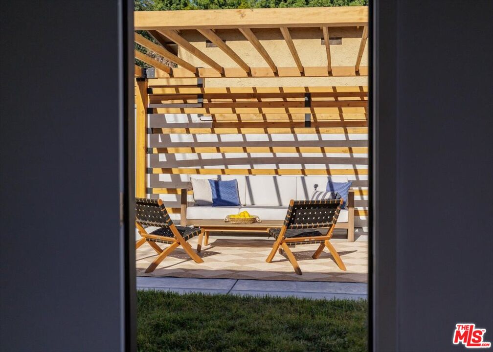 3448 Ferncroft Road Los Angeles, CA 90039 - Photo 30 of 34