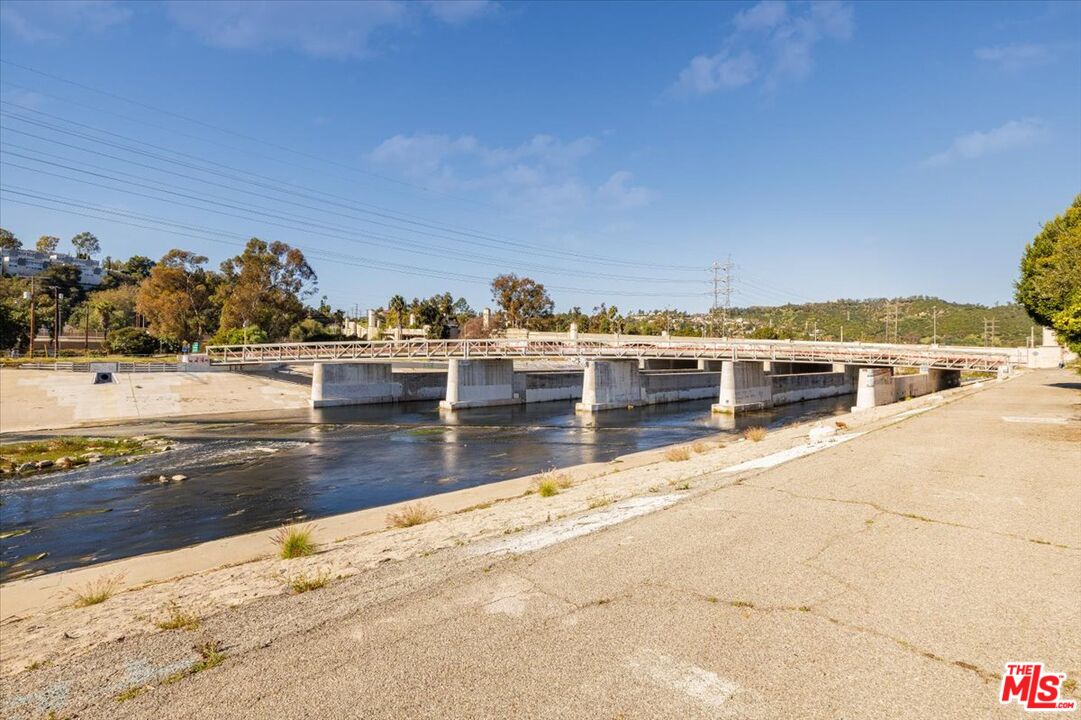 3448 Ferncroft Road Los Angeles, CA 90039 - Photo 33 of 34