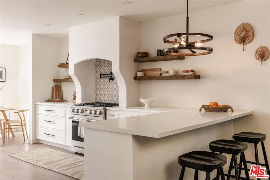 3448 Ferncroft Road Los Angeles, CA 90039 - Photo 8 of 34