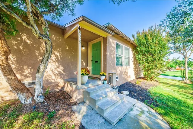 $1,080,000 | 4425 Walnut Avenue, Long Beach, CA 90807