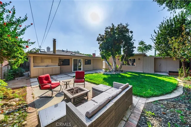 $1,080,000 | 4425 Walnut Avenue, Long Beach, CA 90807