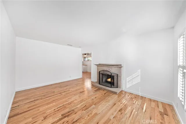 $1,080,000 | 4425 Walnut Avenue, Long Beach, CA 90807