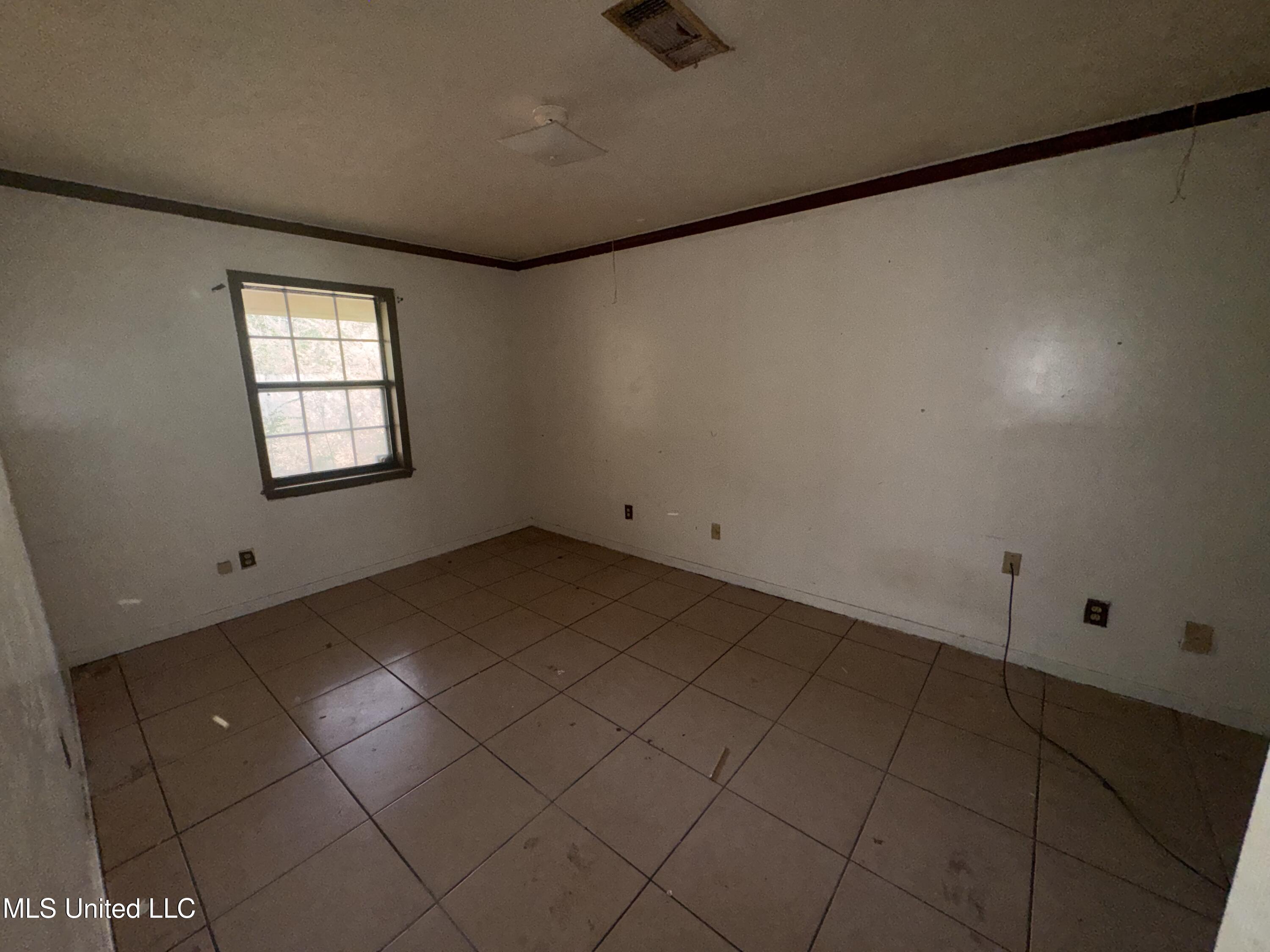 156 McCluer Road Jackson, MS 39212 - Photo 15 of 18 IMG_5200