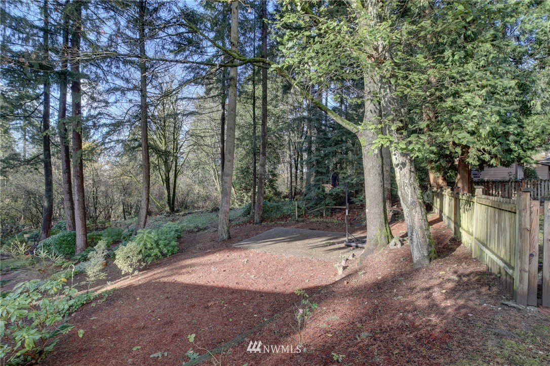 12819 Northeast 184th Court Bothell, WA 98011 - Photo 12 of 12 Gallery Image 12