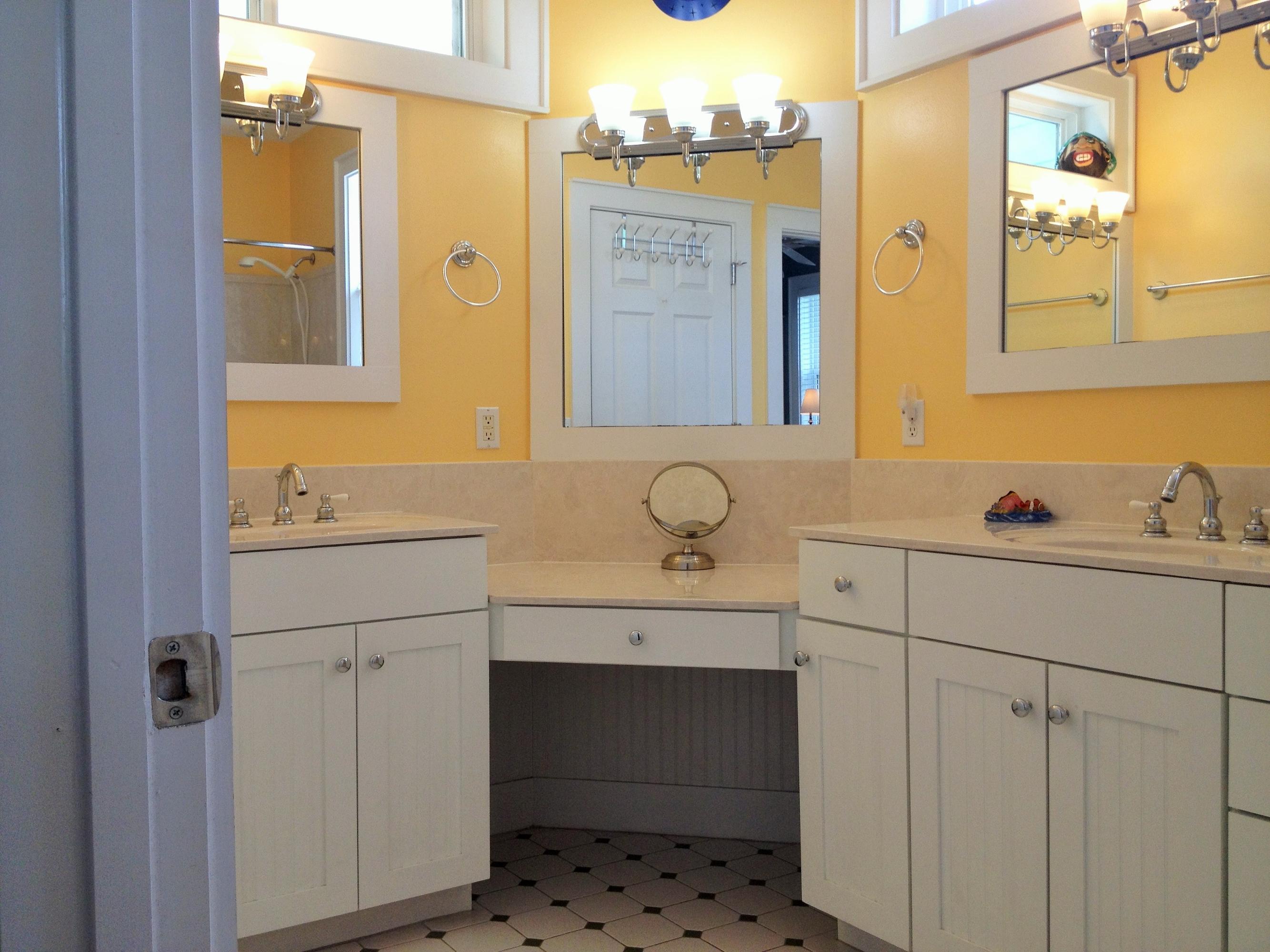 89 West Blue Crab Loop Inlet Beach Inlet Beach, FL 32461 - Photo 22 of 42 a bathroom with a sink and a mirror