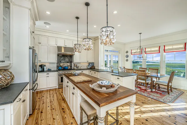 $3,500,000 | 1250 Hammocks Way, Edisto Island, SC 29438