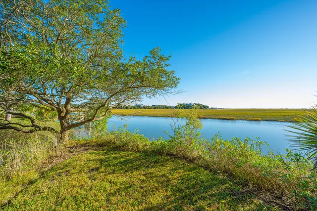 $3,500,000 | 1250 Hammocks Way, Edisto Island, SC 29438