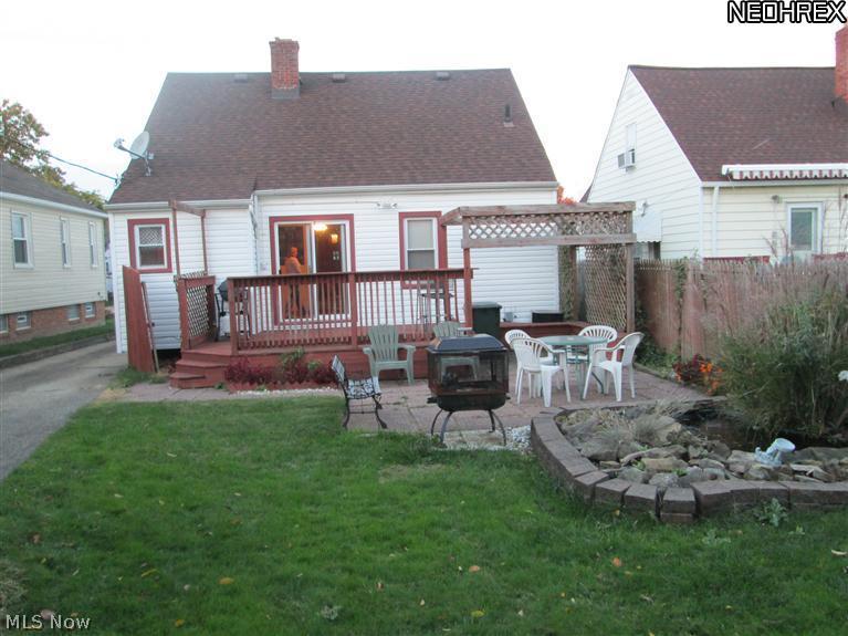 6915 Ridgewood Avenue Parma, OH 44129 - Photo 3 of 25