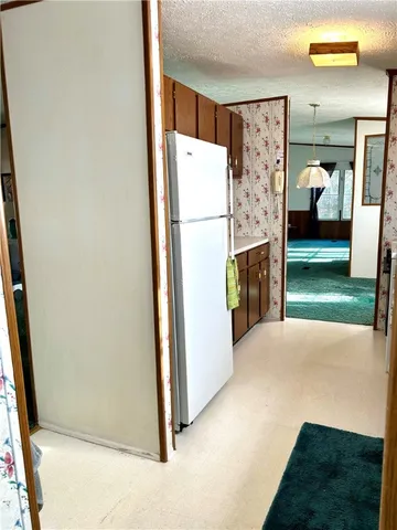 $249,999 | 5 Lake Shore Drive, Iva, SC 29655