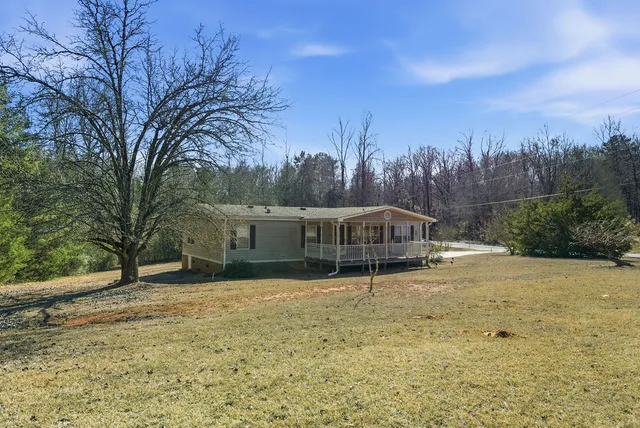 $249,999 | 5 Lake Shore Drive, Iva, SC 29655