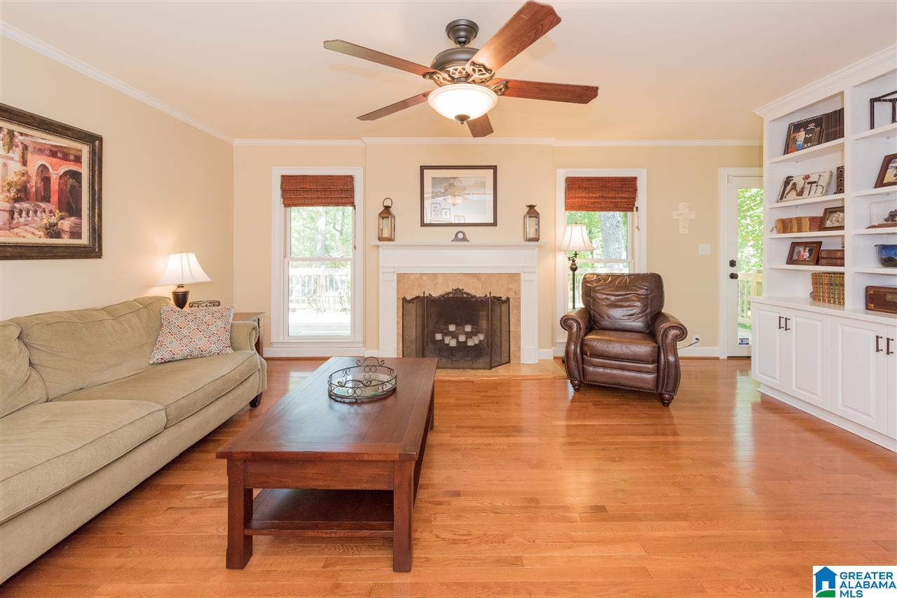 35 Valley View Drive Pelham, AL 35124 - Photo 5 of 48