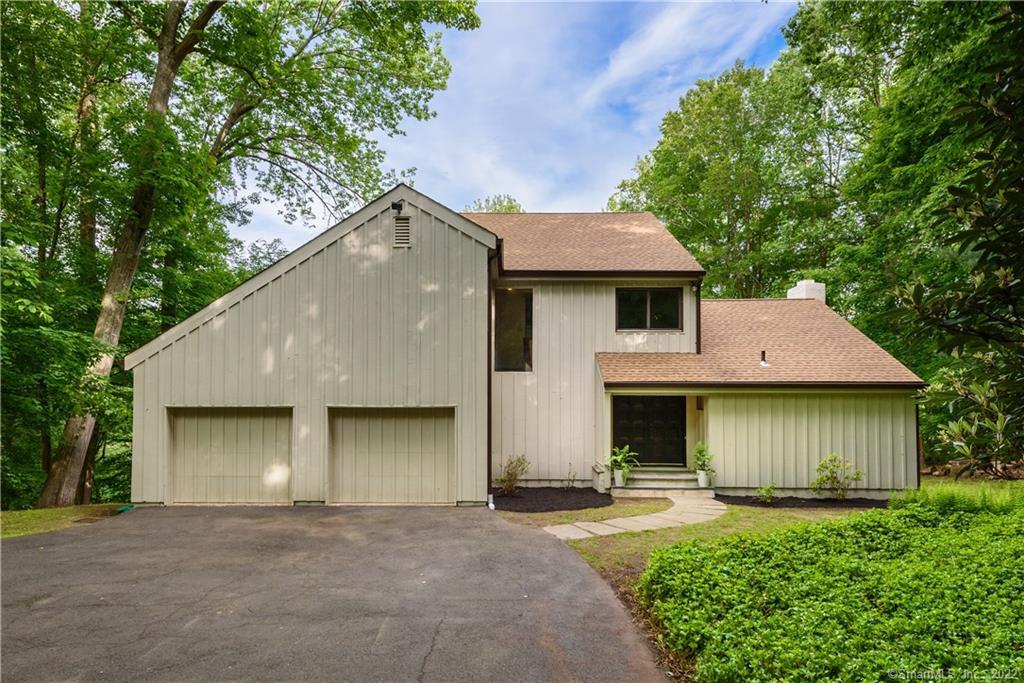 65 Apple Valley Road Stamford, CT 06903 - Photo 1 of 1