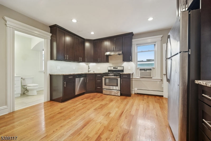 159 Valley Road, Unit 2 Montclair, NJ 07042 - Photo 8 of 20