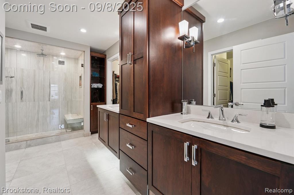 3628 Windingbrook Circle Rochester Hills, MI 48309 - Photo 20 of 57