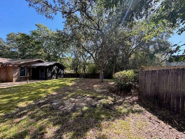 $2,800 | 199 Country Club Road, Shalimar, FL 32579