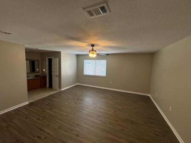 199 Country Club Road Shalimar, FL 32579 - Photo 4 of 32 IMG_6617