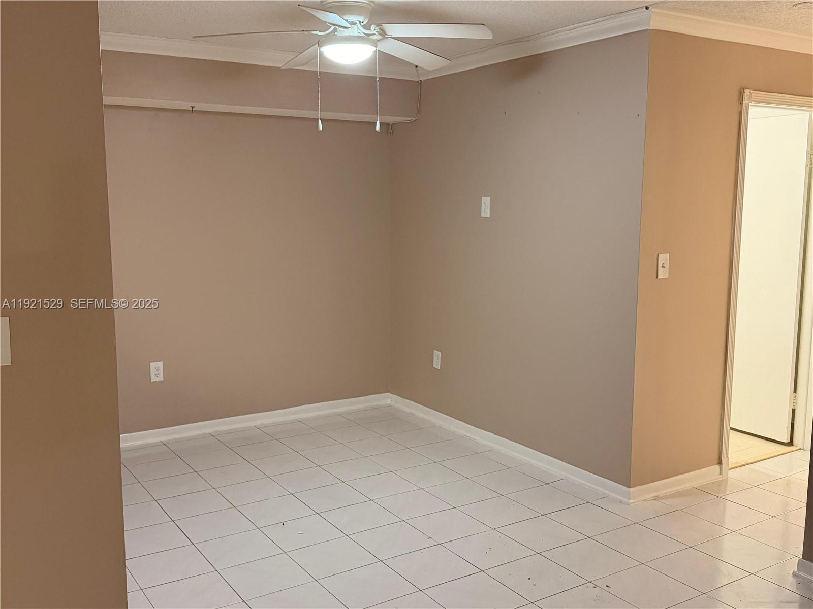 11800 Southwest 18th Street, Unit 4284 Miami, FL 33175 - Photo 6 of 14 a view of an empty room