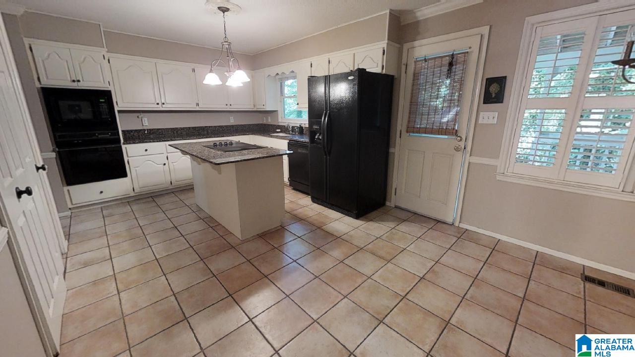5205 Valleybrook Trace Birmingham, AL 35244 - Photo 4 of 42
