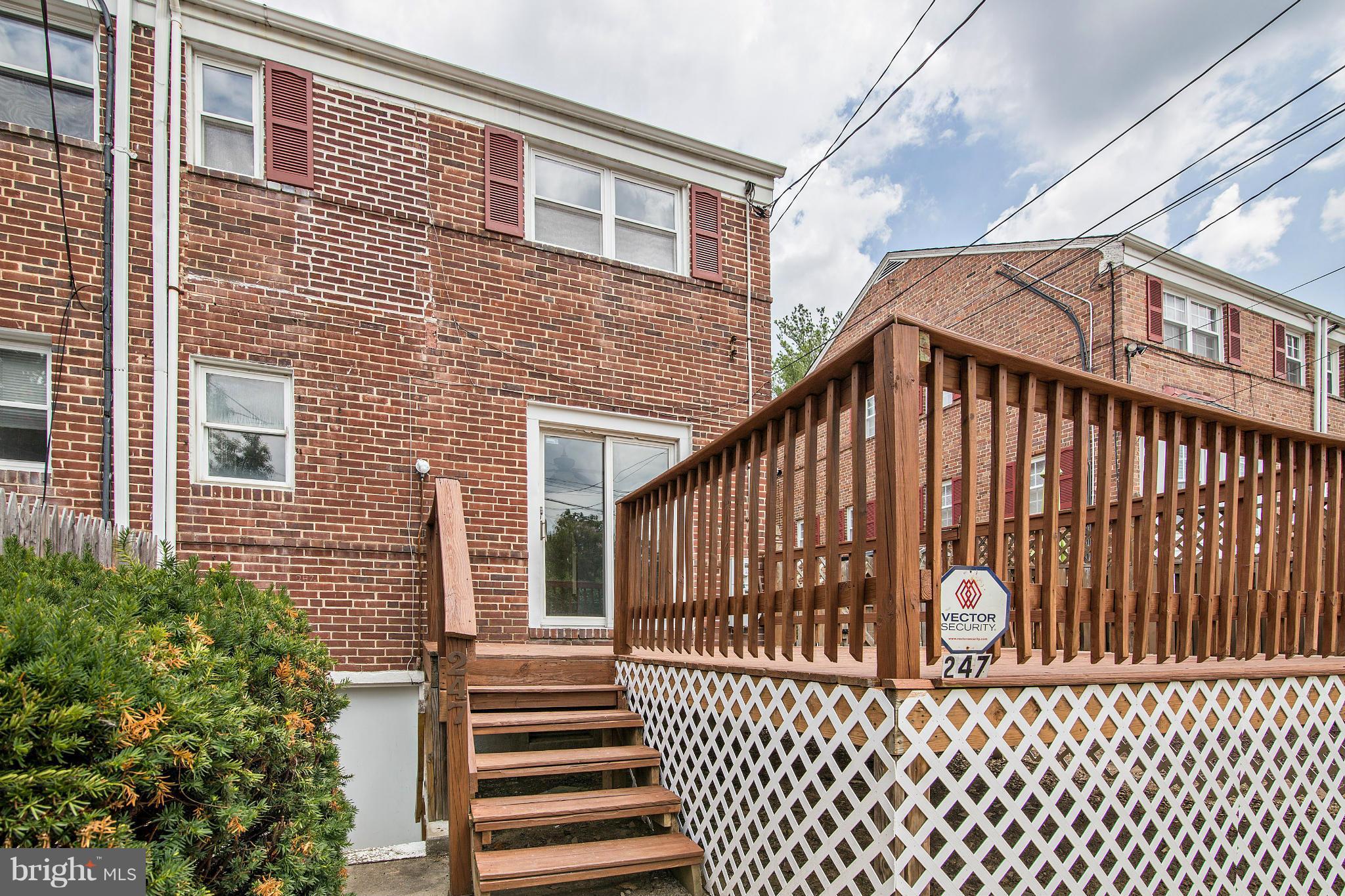 247 Ridge Avenue Baltimore, MD 21286 - Photo 28 of 30 Exterior (Rear)
