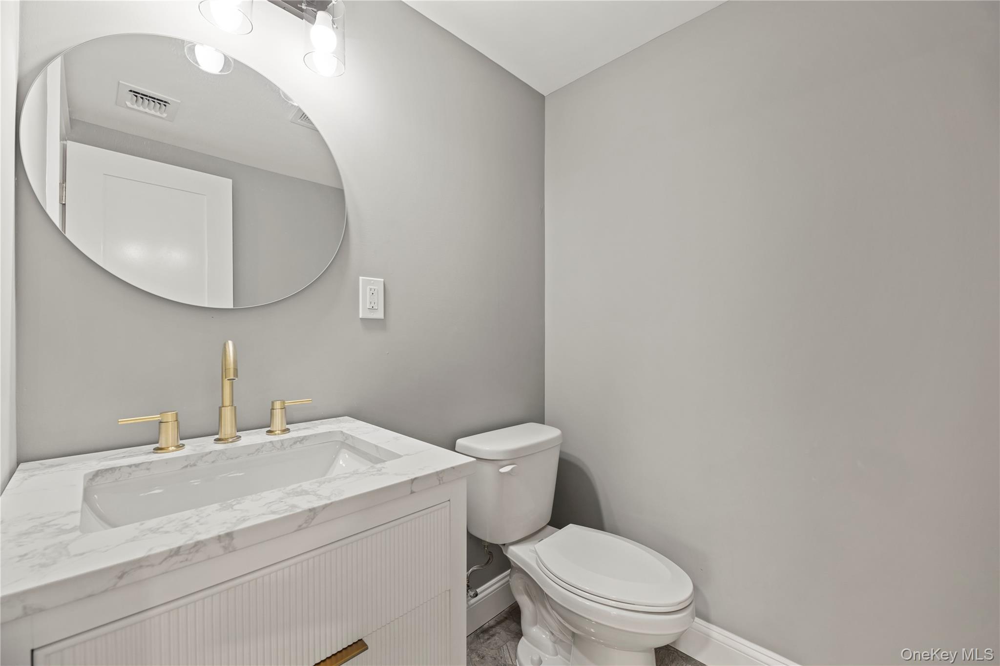 16 Eleanor Road Plainview, NY 11803 - Photo 16 of 28