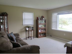 524 White Top Road Bluff City, TN 37618 - Photo 5 of 18 Large Living Room