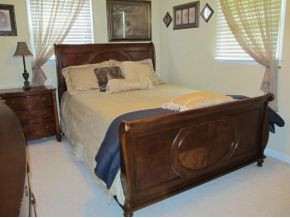 524 White Top Road Bluff City, TN 37618 - Photo 6 of 18 Large Master Bedroom