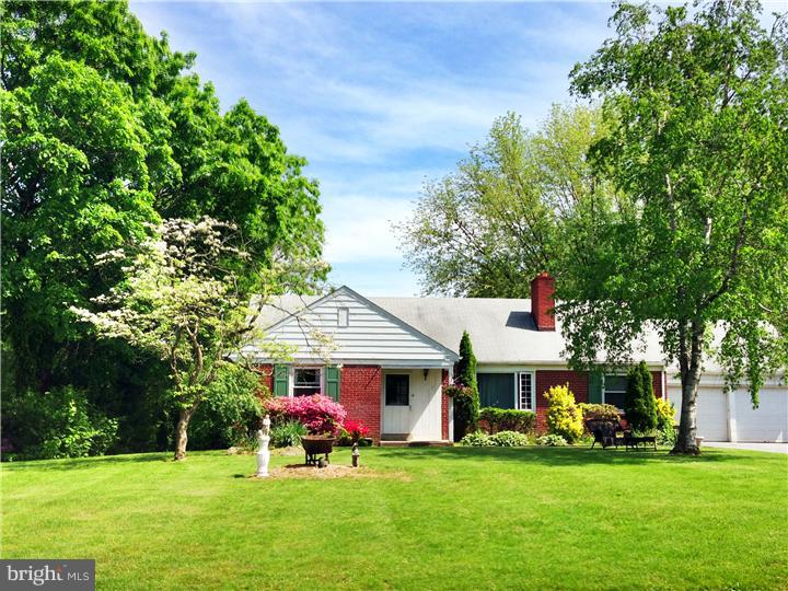 3512 Horton Road Newtown Square, PA 19073 - Photo 1 of 25 Front Yard