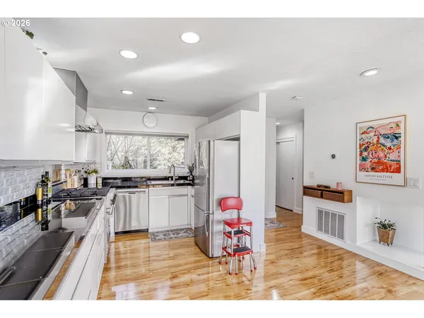 $399,900 | 17011 Southwest Versailles Lane, Portland, OR 97224