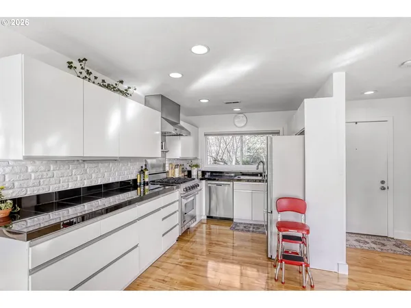 $399,900 | 17011 Southwest Versailles Lane, Portland, OR 97224