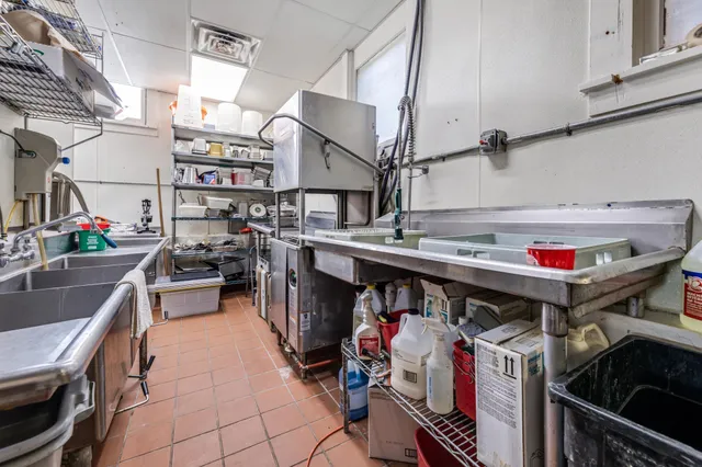 $1,200,000 | 215 North Main Street, Alma, WI 54610