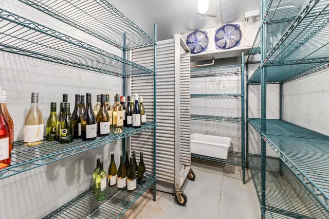 $1,200,000 | 215 North Main Street, Alma, WI 54610