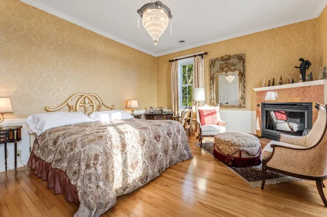 $1,200,000 | 215 North Main Street, Alma, WI 54610