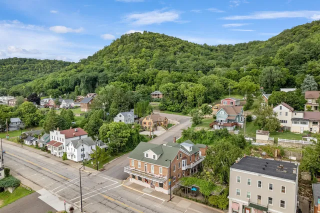 $1,200,000 | 215 North Main Street, Alma, WI 54610