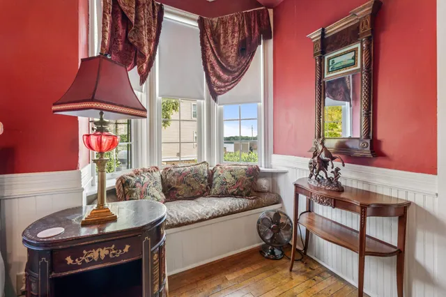 $1,200,000 | 215 North Main Street, Alma, WI 54610