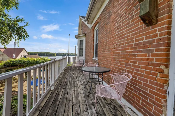 $1,200,000 | 215 North Main Street, Alma, WI 54610