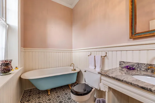 $1,200,000 | 215 North Main Street, Alma, WI 54610