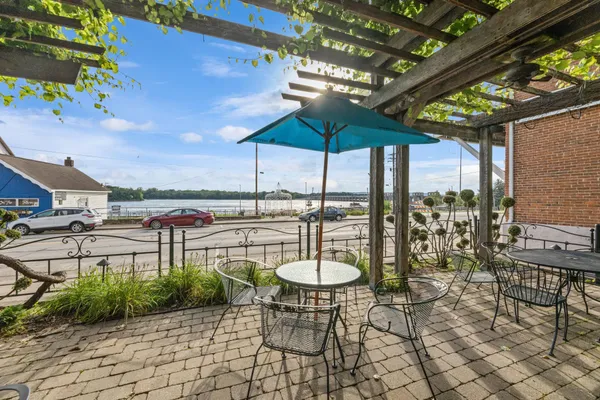 $1,200,000 | 215 North Main Street, Alma, WI 54610