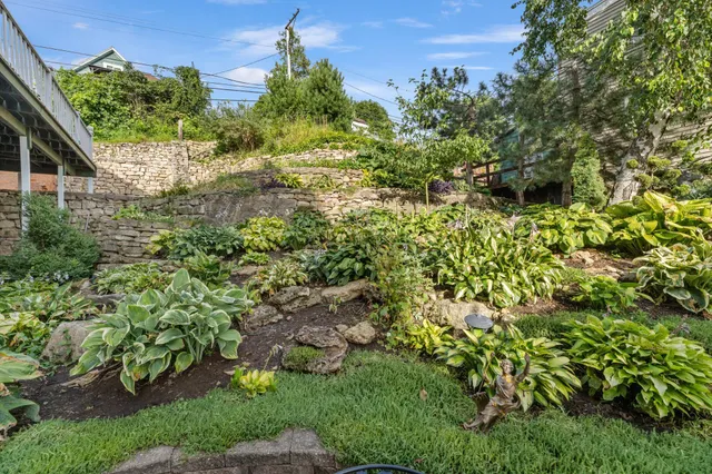 $1,200,000 | 215 North Main Street, Alma, WI 54610