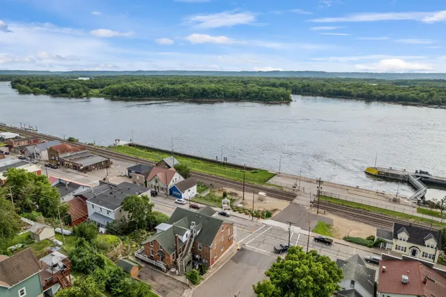 $1,200,000 | 215 North Main Street, Alma, WI 54610