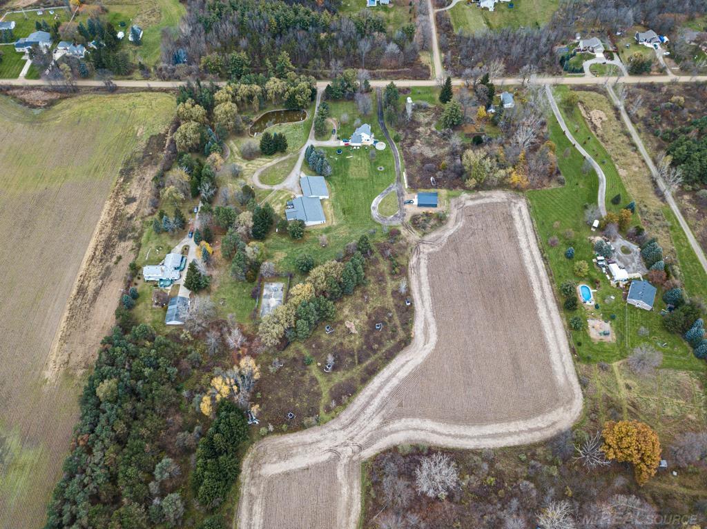6186 Hunters Creek Road Imlay City, MI 48444 - Photo 44 of 53 50127321-43.JPG